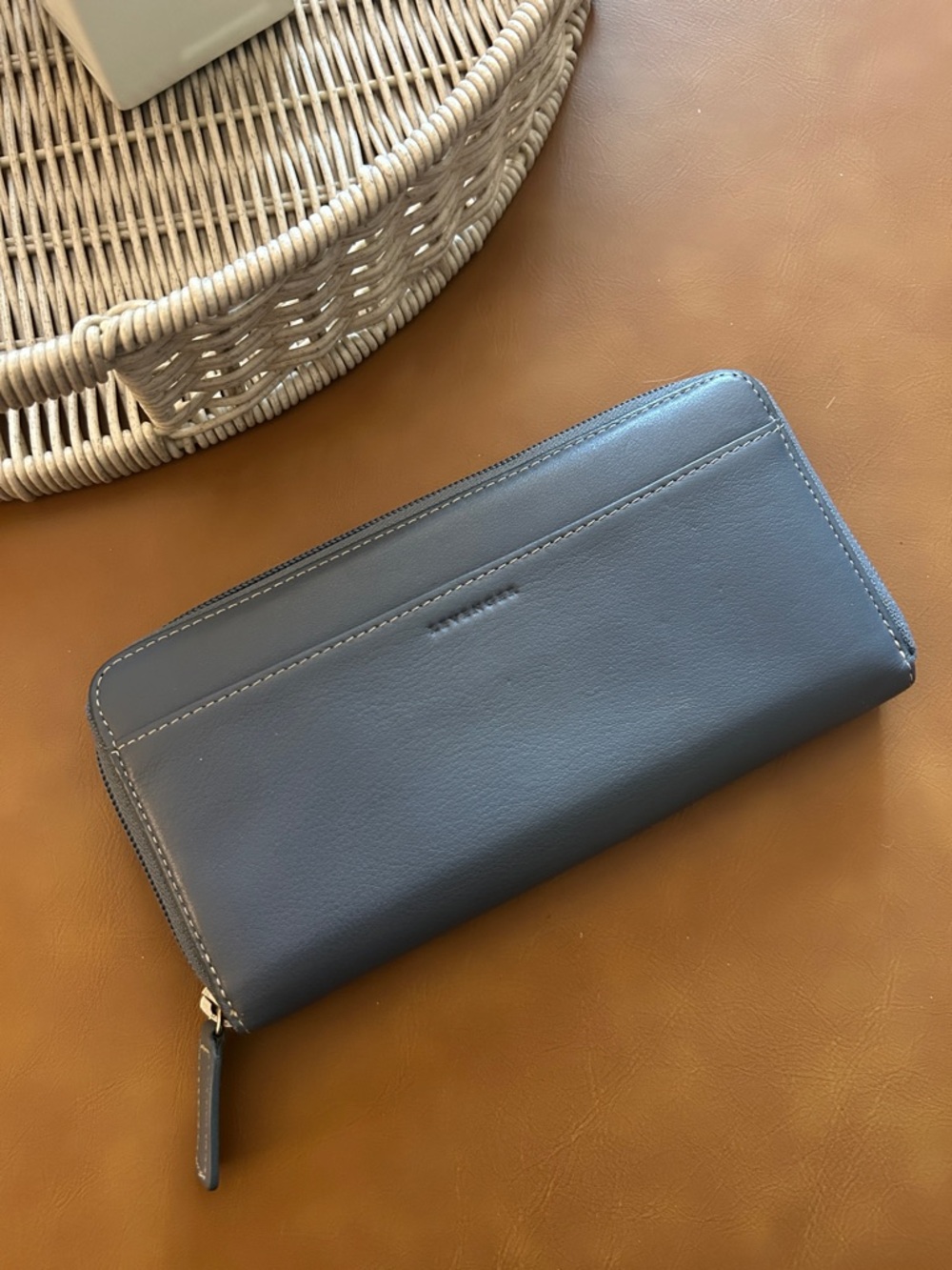 Levenger Accordian Blue-Gray Leather Wallet